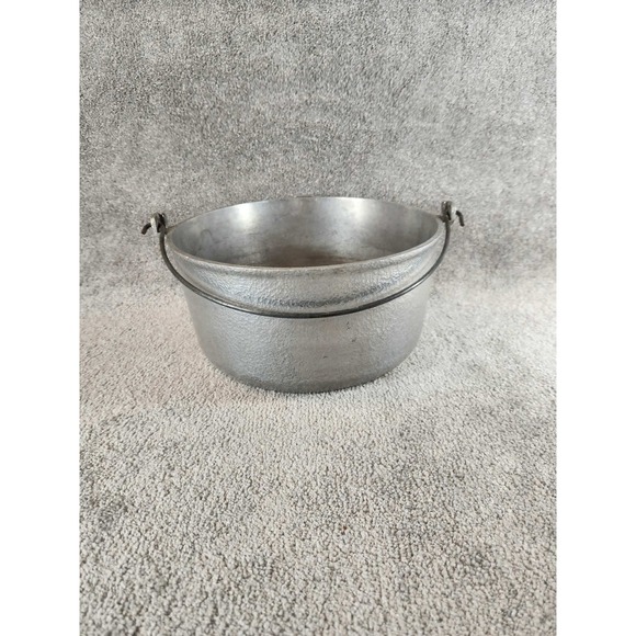 Club Aluminum Other - Club Aluminum Dutch Oven Silver Hammered Hammercraft Vintage Pot‎ 12in